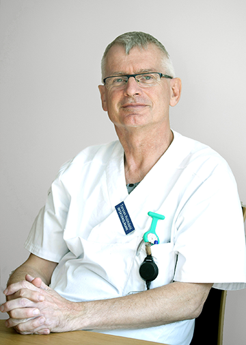Torsten Holmdahl är överläkare vid infektionskliniken på Skånes universitetssjukhus i Malmö och forskar vid Institutionen för translationell medicin på Lunds universitet.