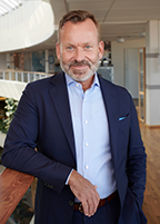 Fredrik Lennartsson, chef för avdelningen vård och omsorg vid SKR. 
